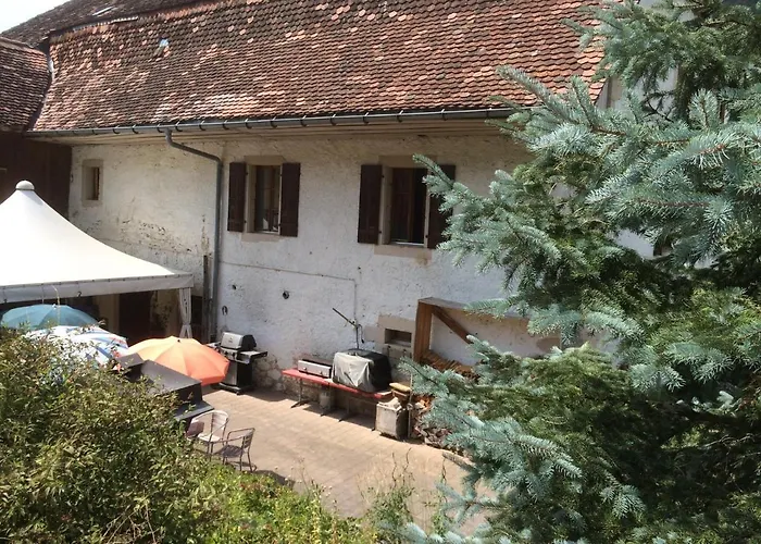 Le Foncet 2534orvin Couette-café Evilard